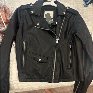 Women Abercrombie leather jacket size large new with tags